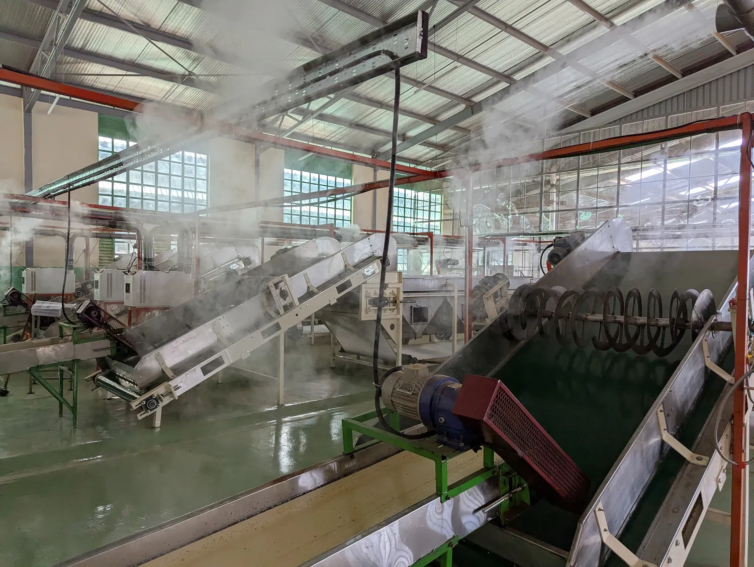 Humidified continuous fermenting line